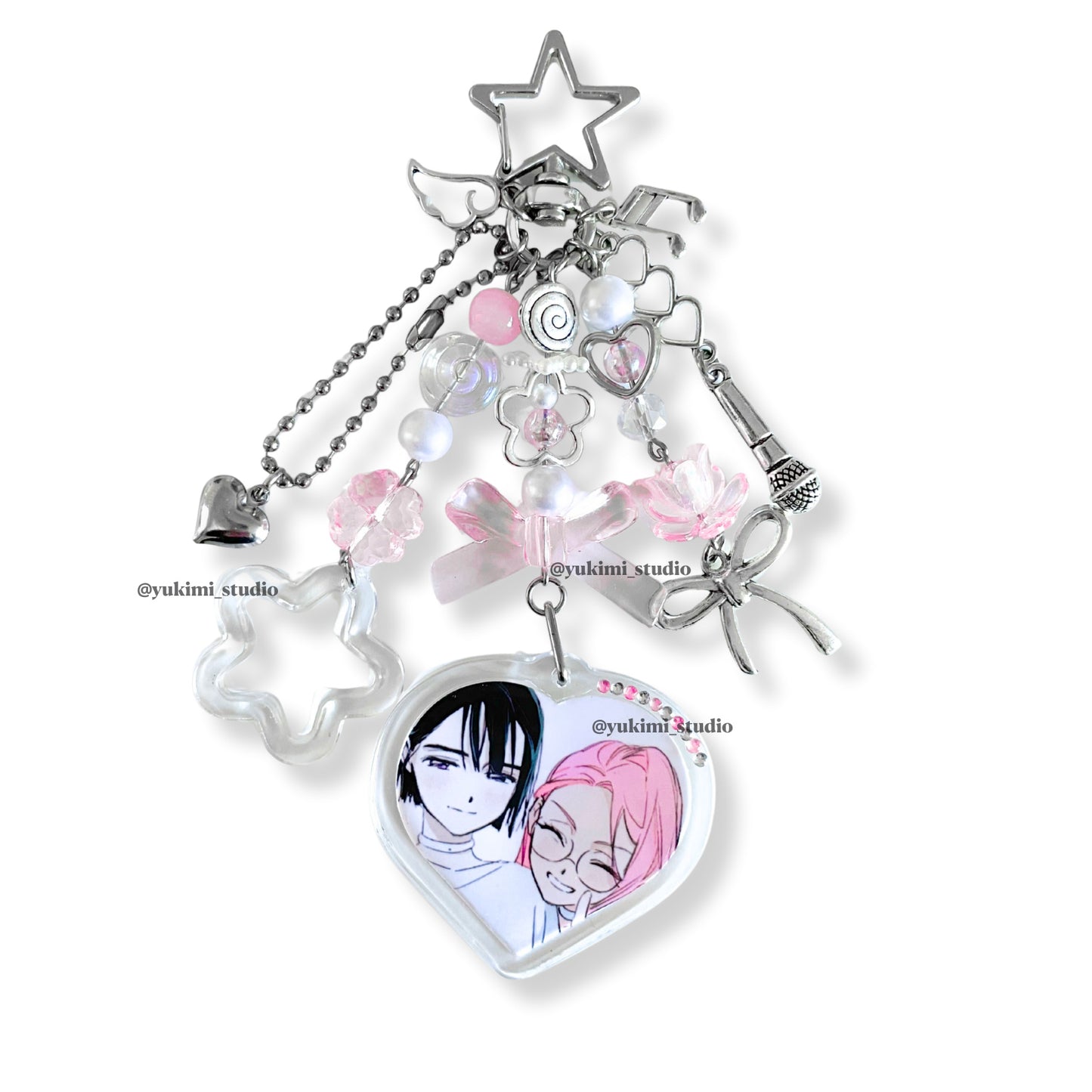 Alien stage keychains
