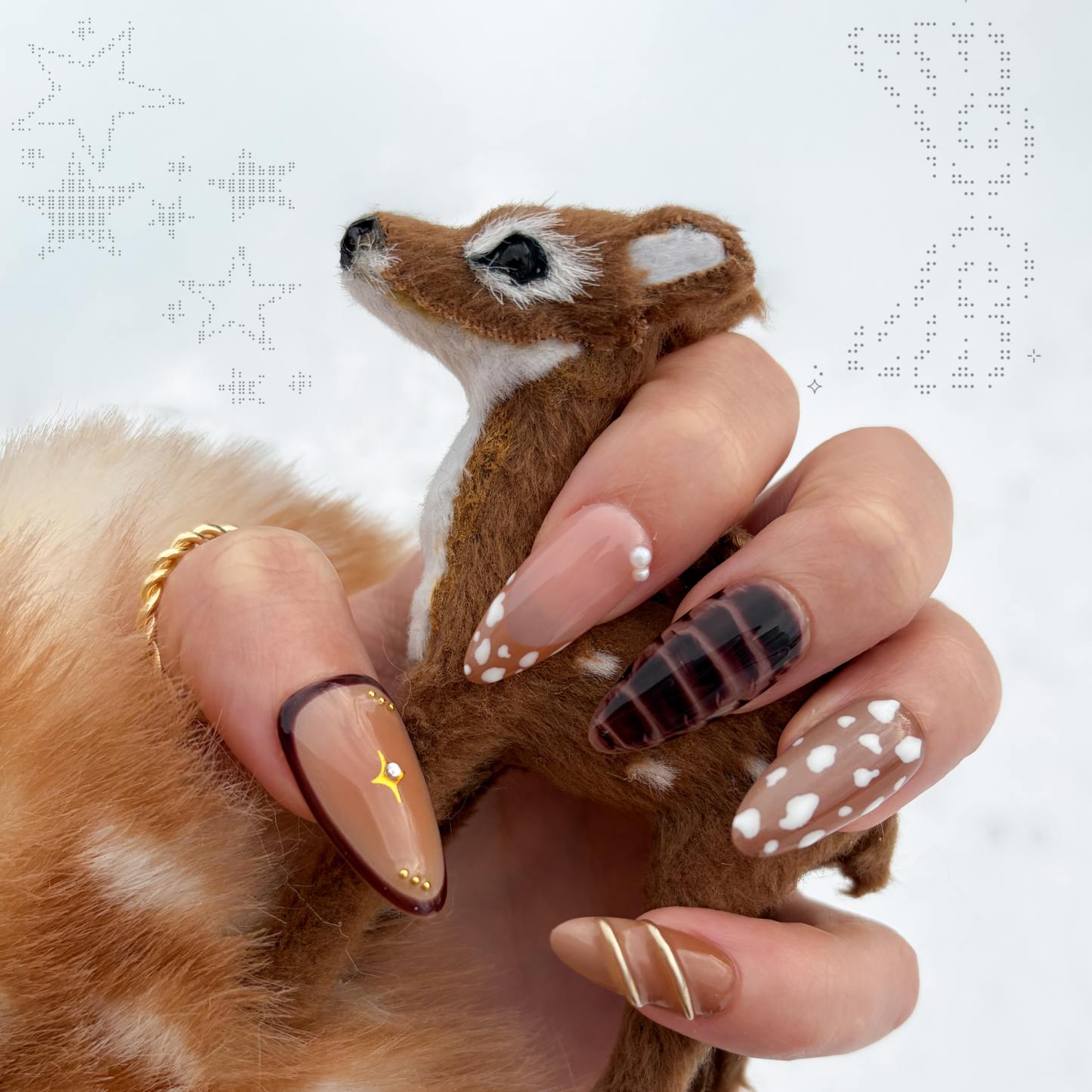 Deer press-on nails