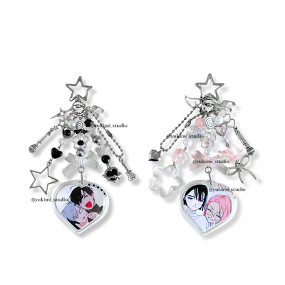 Alien stage keychains